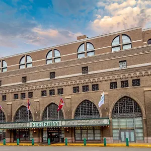 Hotel Pear Tree St Louis Convention Center